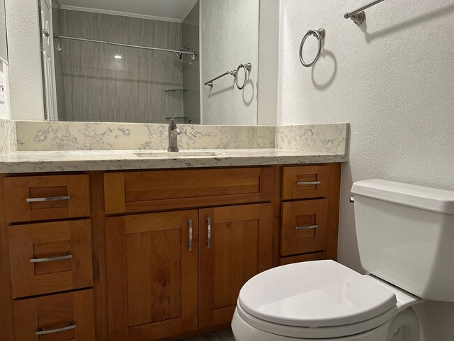 Photo - Charming Palolo Studio