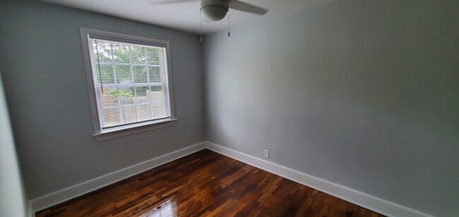 Photo - 2 Bedroom 1 Bath Duplex