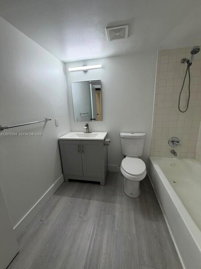 10020 Winding Lake Rd Unit 104
