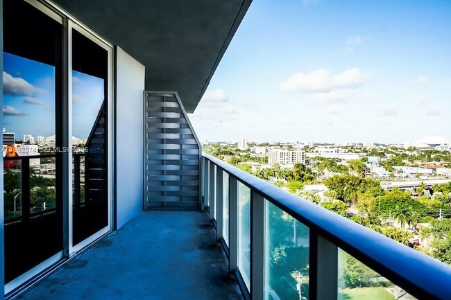 Photo - 1010 SW 2nd Ave Unit 1007