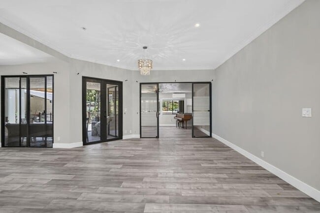 Photo - 11908 Glenmore Dr