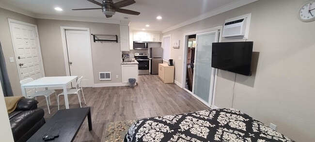 Photo - 1850 Lucille Ln