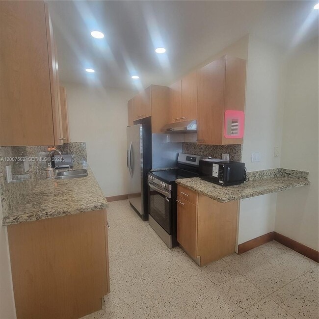 Photo - 7400 Harding Ave