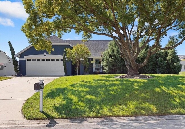 Building Photo - 5517 Loma Vista Dr E