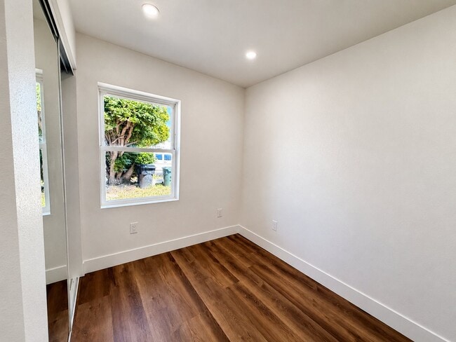Photo - 8806 Chantry Ave