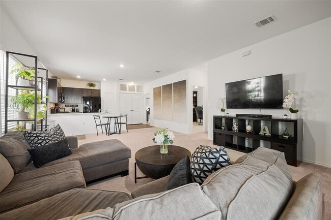 Photo - 257 Muscovy Dr