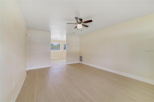 Photo - 30 W Hammon Dr