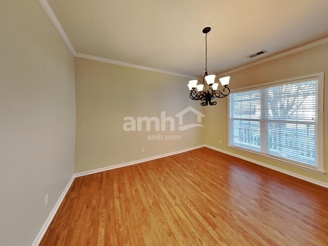 Photo - 227 Mott Rd