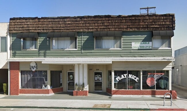 Building Photo - 1031 E 4th St Unit 1027 4th Rental