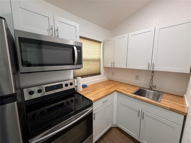 Photo - 5521 5th Ave N