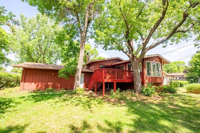 Building Photo - 5401 82nd Ave N