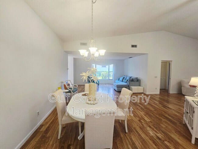 5808 Garden Lakes Dr