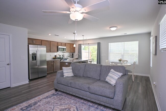 Photo - 552 Kingfisher Ct