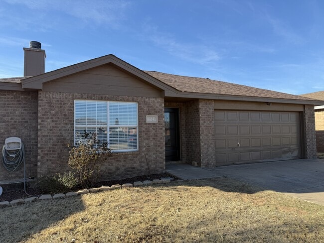 Photo - 2523 110th St