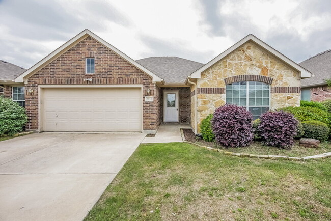Photo - 1412 Brownford Dr House