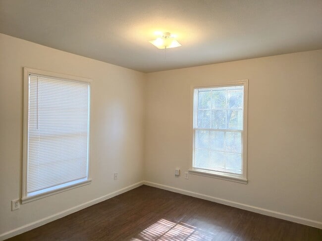 Photo - Cozy 2/1 Duplex in Waco