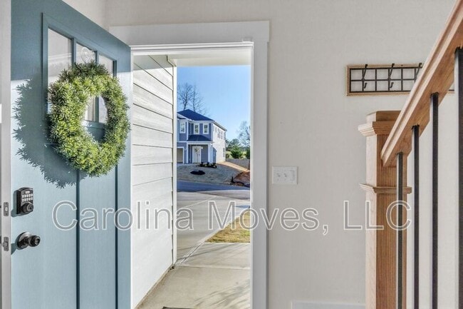 Photo - 860 Pleasant Fls Dr