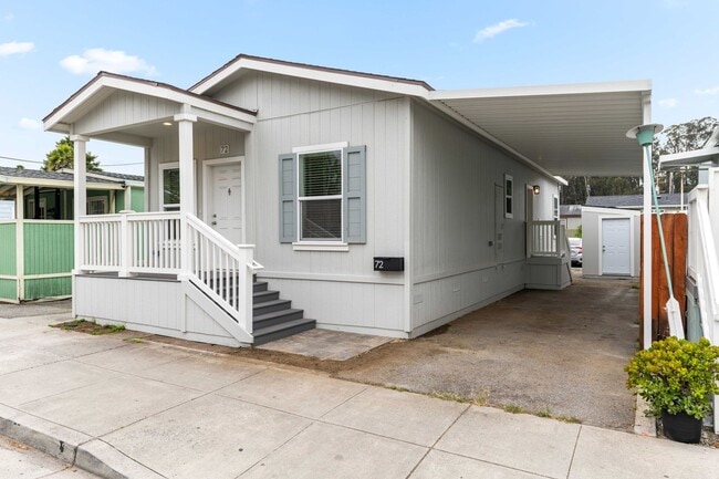 Photo - BRAND NEW HOME IN THE PLEASURE POINT AREA OF SANTA CRUZ. $3,750 Per Month