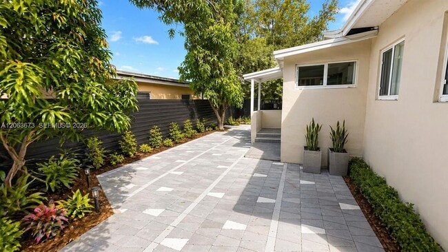 Photo - 135 NW 68th St