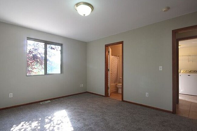 Photo - 730 Ponderosa Dr Unit D