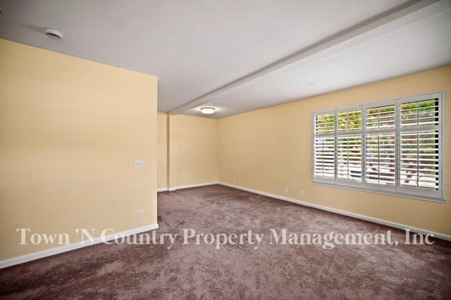 Photo - Now Available in Monterey’s Sun Belt | Stylish Updated Condo in a Prime Location Unidad 75