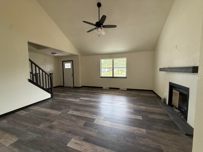 2308 Finch Ct