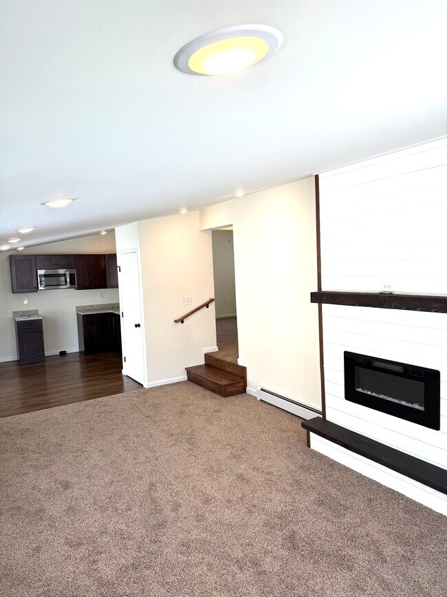 Photo - 1235 Bloom Rd