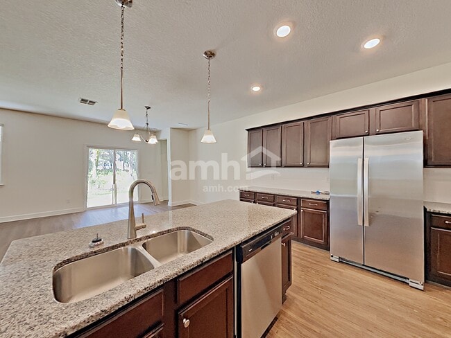 Photo - 1889 Silver Point