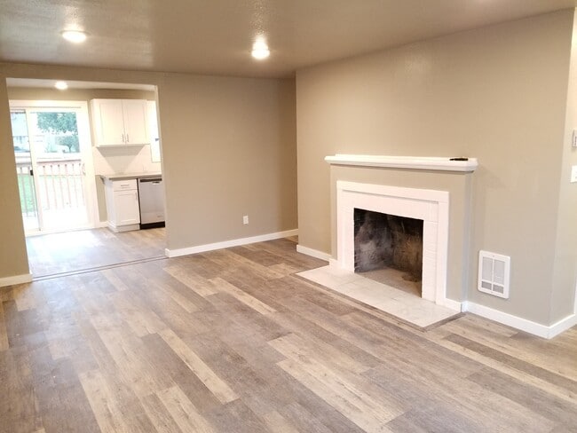 Photo - 2413 S 121 Pl