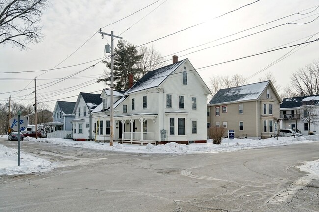 Photo - 67 Winter St Unidad 67