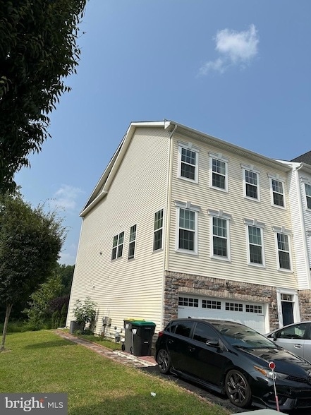 Building Photo - 138 Jenny Dr Rental