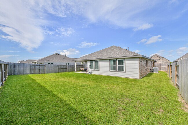Photo - 2621 Mackinac Bay Dr
