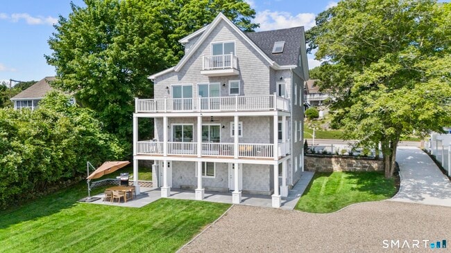 Photo - 270 Elm St