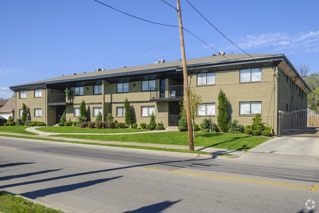 Fitzhugh Terrace - Fitzhugh Terrace