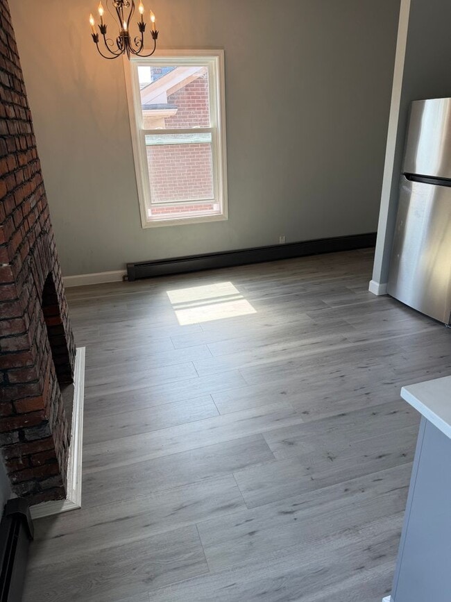 435 S Pacific Ave Unit 5