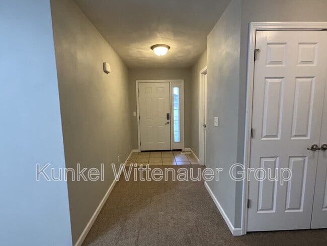 Photo - 47 Oak Pointe Cir