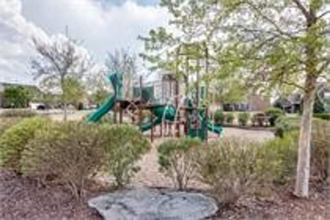 Photo - Beautiful 4bd 2.5ba home with Community Am...