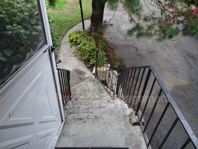 Photo - 2425 NE 182nd Pl