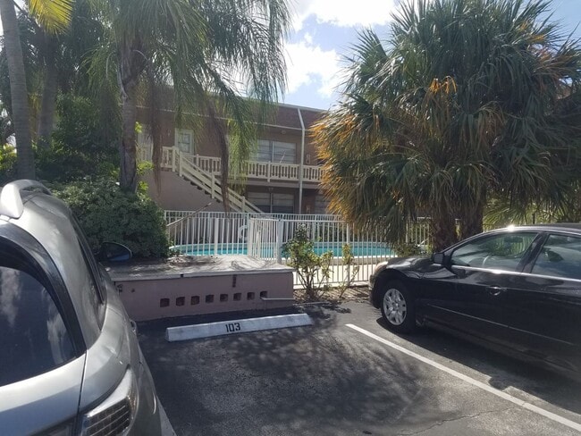 Photo - One bedroom apartment in Pompano Beach