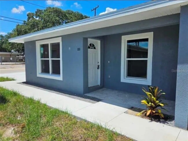 Building Photo - 100 E St