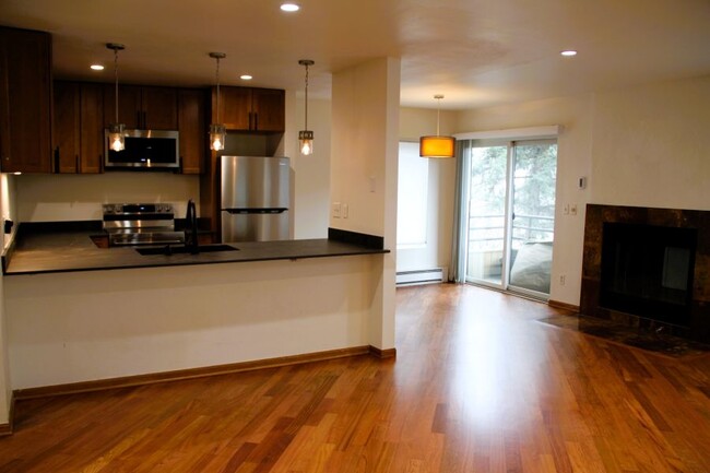 Photo - 35 Lower Woodbridge Rd Condo Unit 131