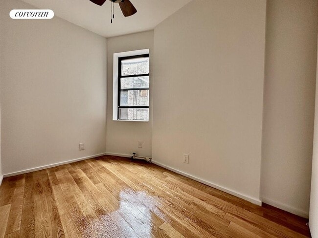 Photo - 410 W 36th St.