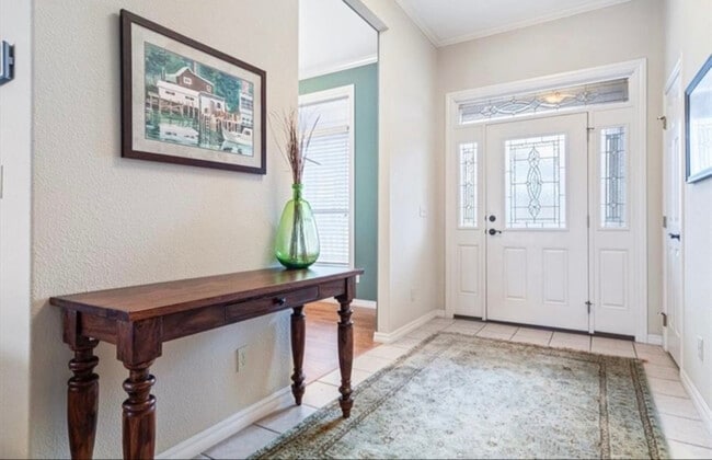 Building Photo - 28 Drummore Ln