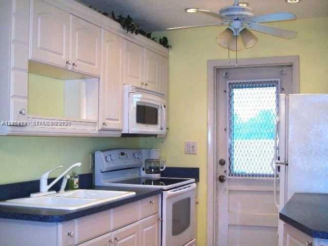 Photo - 1007 N 19th Ave Unit 19