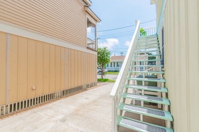 Photo - 1406 Moody Ave