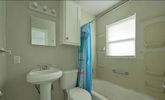 Photo - 4106 S Shields Blvd Unit C