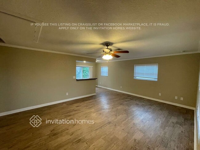 Photo - 1410 Stonehaven Way