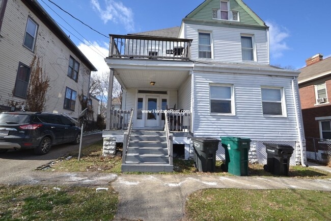 Building Photo - 529 Hawthorne Ave Unit 1