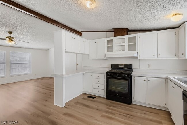 Photo - 6105 Berthelot Ln