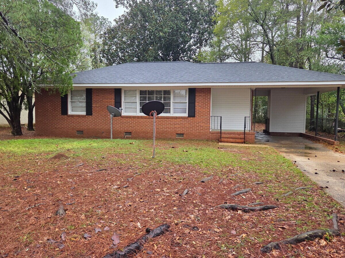 Photo - 1704 Greenvale Rd